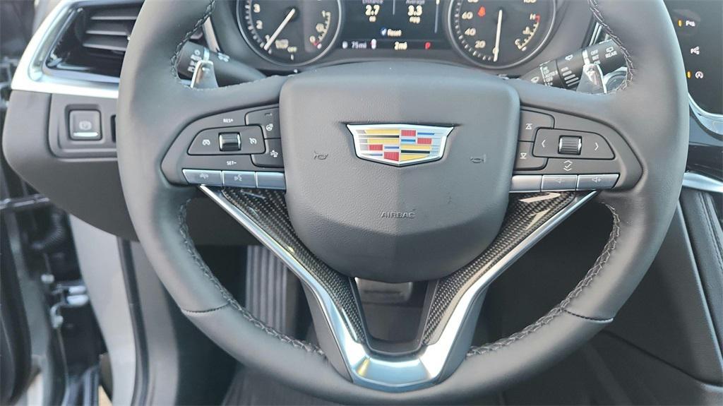 new 2025 Cadillac XT6 car, priced at $59,130