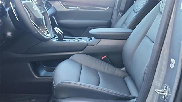 new 2025 Cadillac XT6 car, priced at $66,625