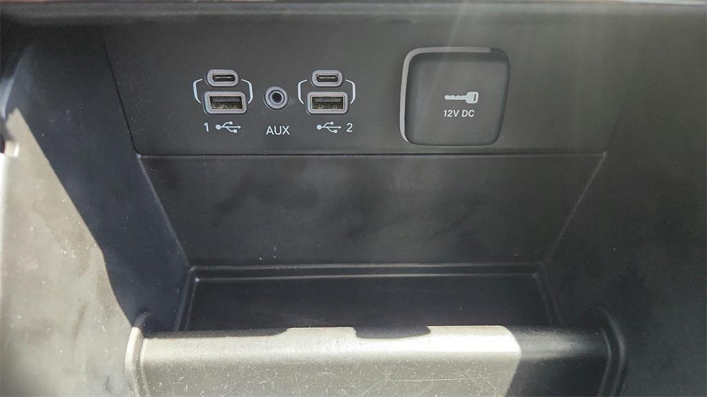 used 2023 Jeep Grand Cherokee car, priced at $27,600