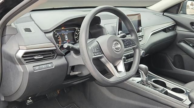 used 2023 Nissan Altima car, priced at $18,789