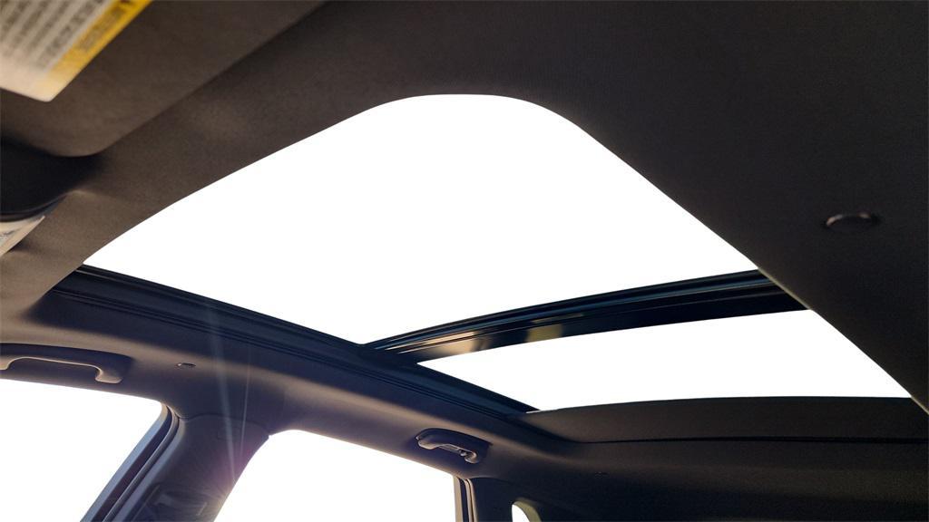 new 2025 Cadillac XT5 car, priced at $51,396