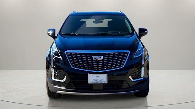 new 2025 Cadillac XT5 car, priced at $56,179