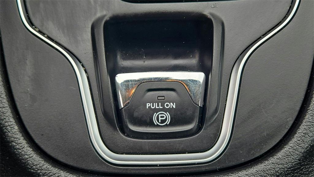 used 2020 Jeep Cherokee car, priced at $20,800