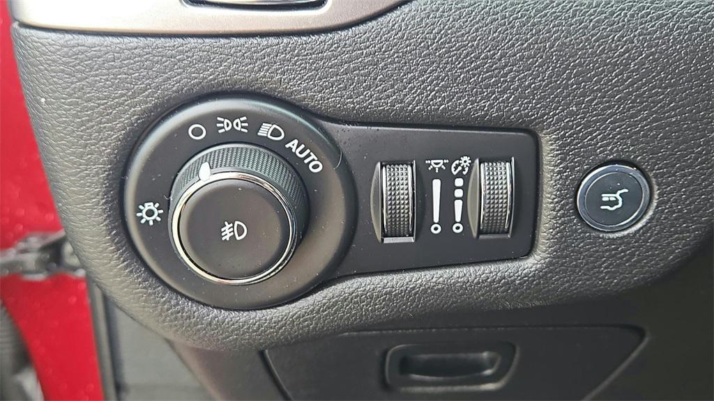used 2020 Jeep Cherokee car, priced at $20,800