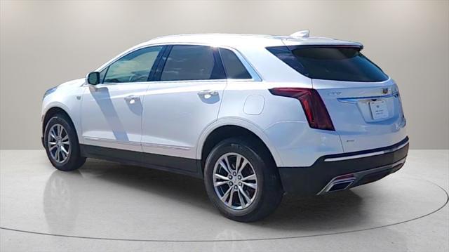 used 2022 Cadillac XT5 car, priced at $33,000