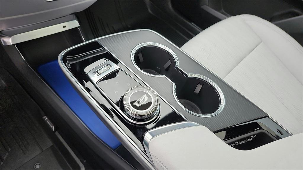 new 2025 Cadillac LYRIQ car, priced at $62,795