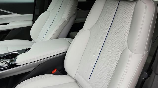 new 2025 Cadillac LYRIQ car, priced at $64,290