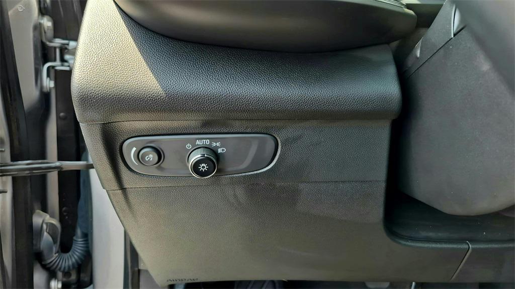 used 2023 Buick Envision car, priced at $23,500