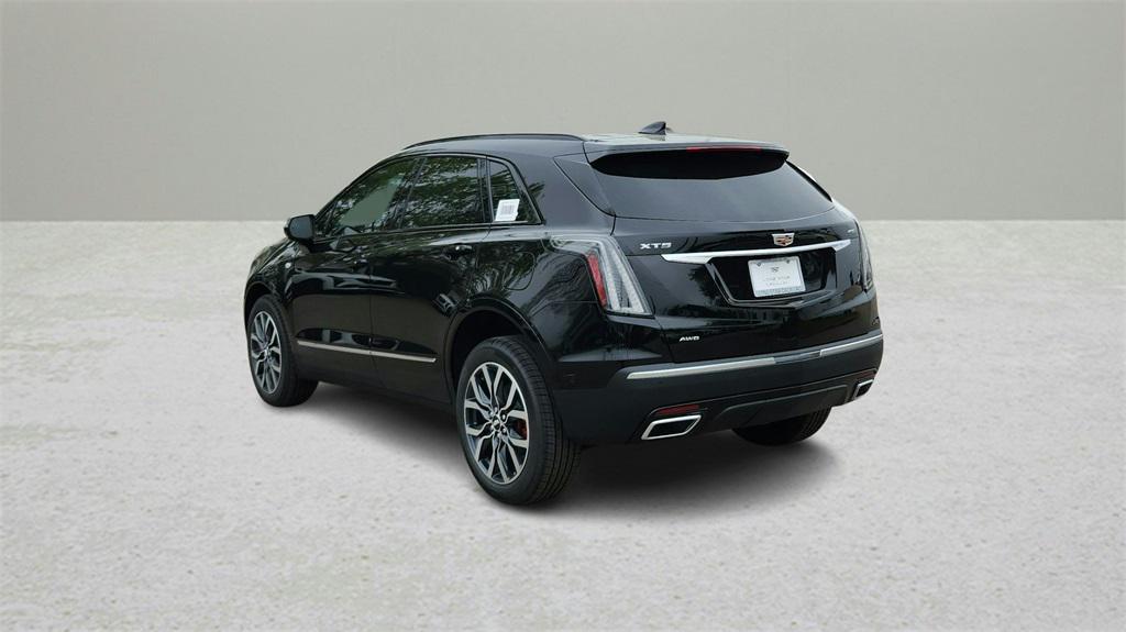 new 2025 Cadillac XT5 car, priced at $59,580