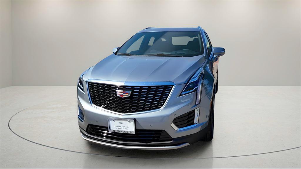new 2025 Cadillac XT5 car, priced at $53,455