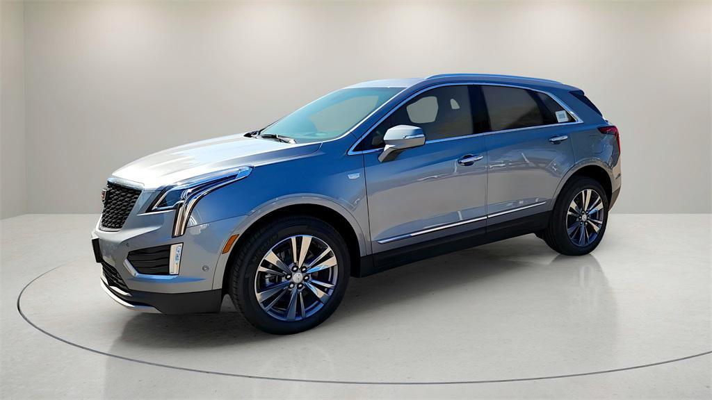 new 2025 Cadillac XT5 car, priced at $53,455