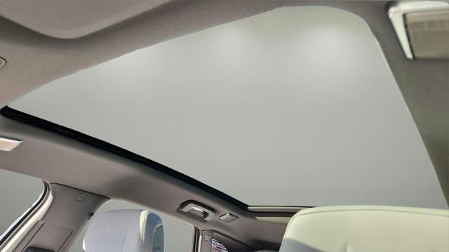 new 2025 Cadillac OPTIQ car, priced at $58,765