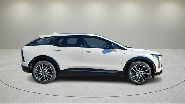new 2025 Cadillac OPTIQ car, priced at $58,765