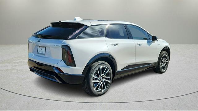 new 2025 Cadillac OPTIQ car, priced at $58,765