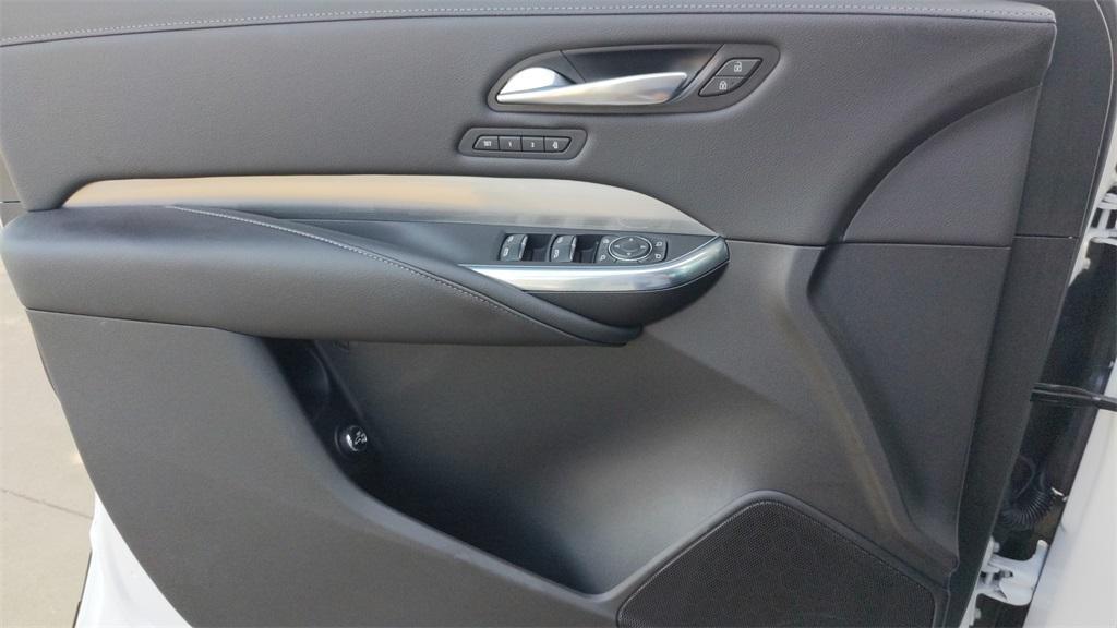 used 2024 Cadillac XT4 car, priced at $37,400