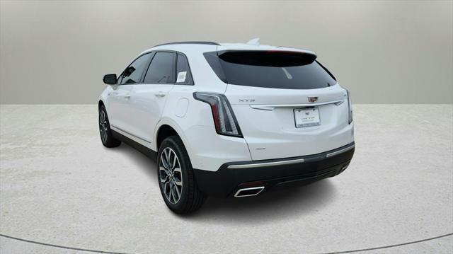 new 2025 Cadillac XT5 car, priced at $62,624