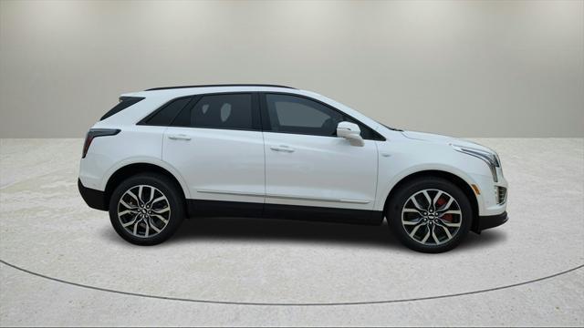 new 2025 Cadillac XT5 car, priced at $62,624