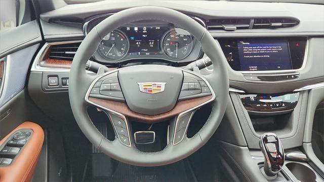 new 2025 Cadillac XT5 car, priced at $62,624
