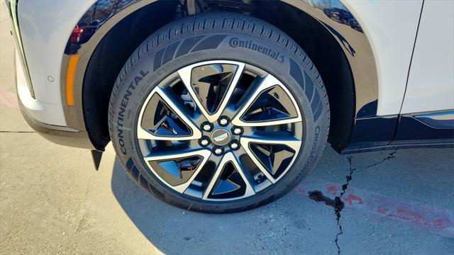 new 2025 Cadillac OPTIQ car, priced at $58,240