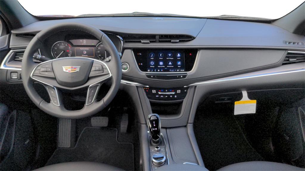 used 2023 Cadillac XT5 car, priced at $24,891