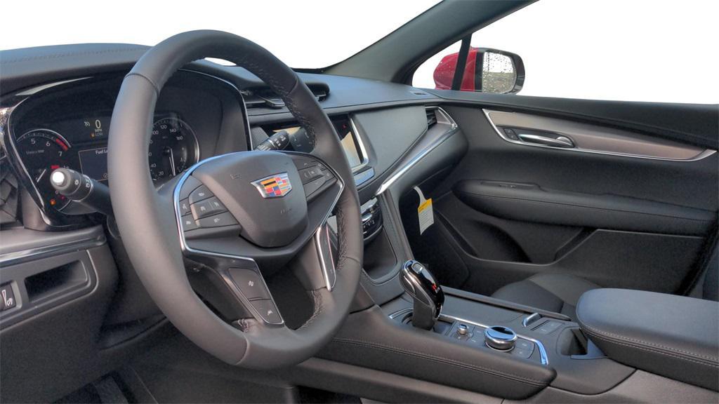 used 2023 Cadillac XT5 car, priced at $24,891