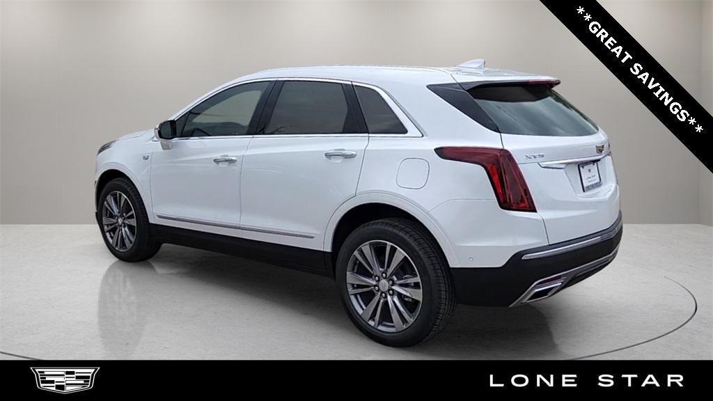 new 2025 Cadillac XT5 car, priced at $49,680