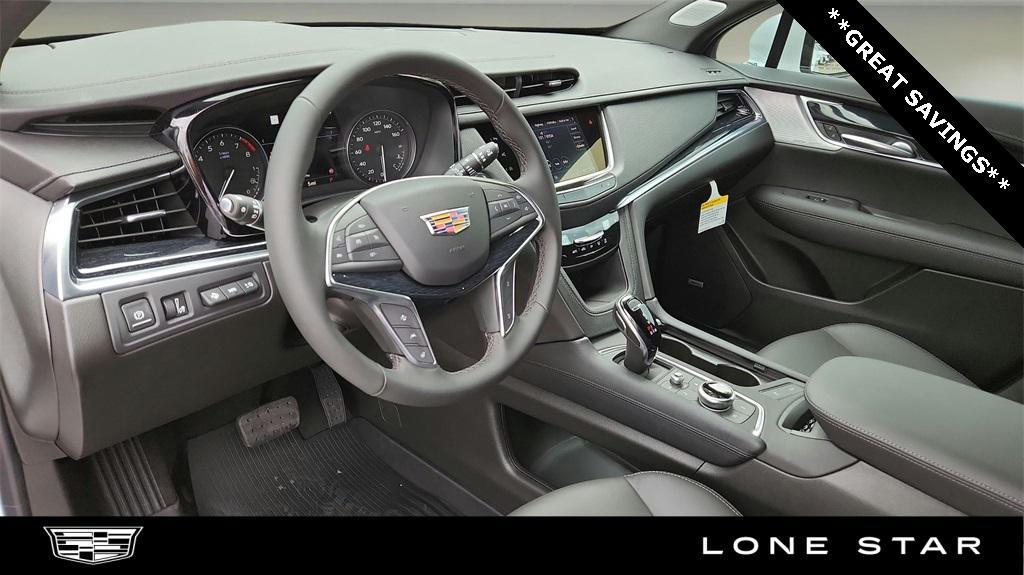 new 2025 Cadillac XT5 car, priced at $49,680