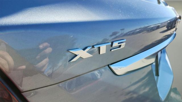 new 2025 Cadillac XT5 car, priced at $47,305