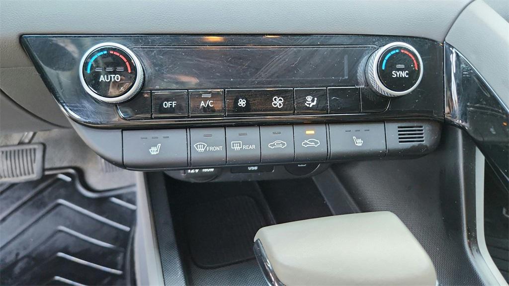 used 2024 Hyundai Elantra car, priced at $18,781