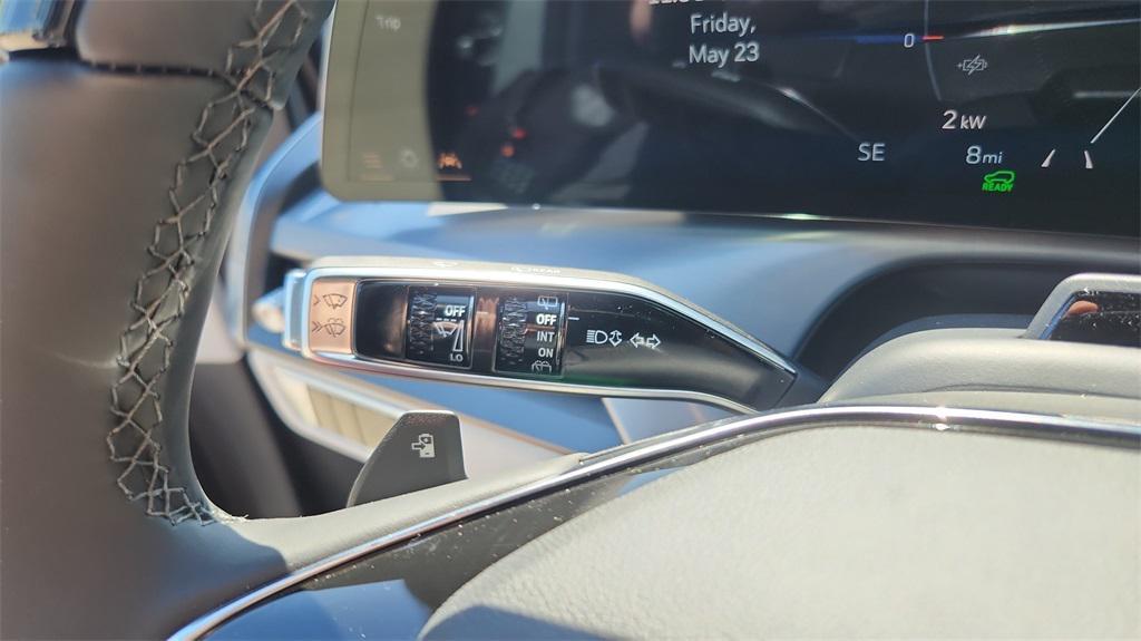 new 2026 Cadillac VISTIQ car, priced at $83,083