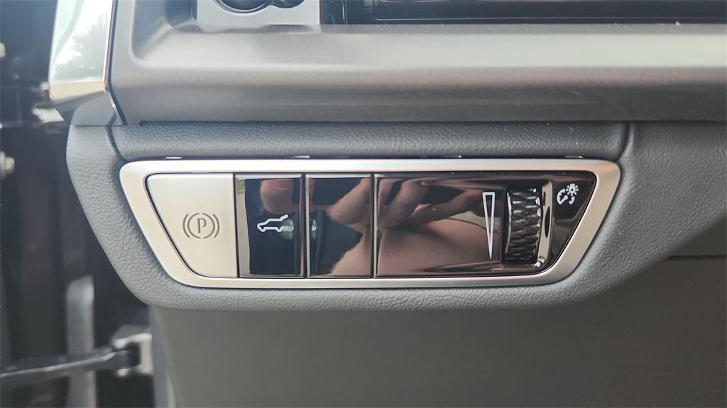 new 2026 Cadillac VISTIQ car, priced at $83,109