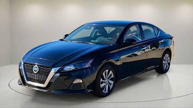 used 2022 Nissan Altima car, priced at $17,489