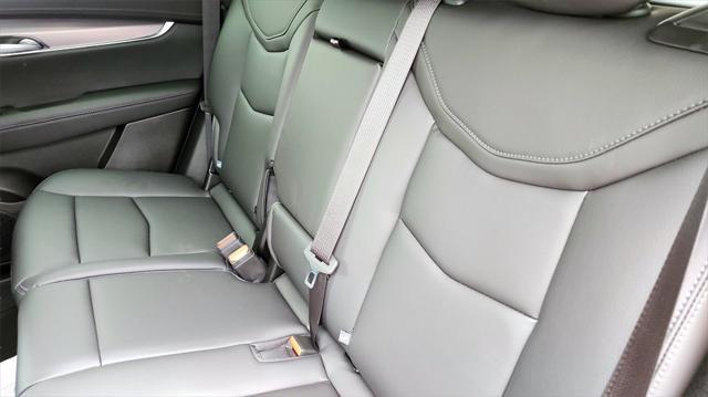 new 2025 Cadillac XT5 car, priced at $48,530