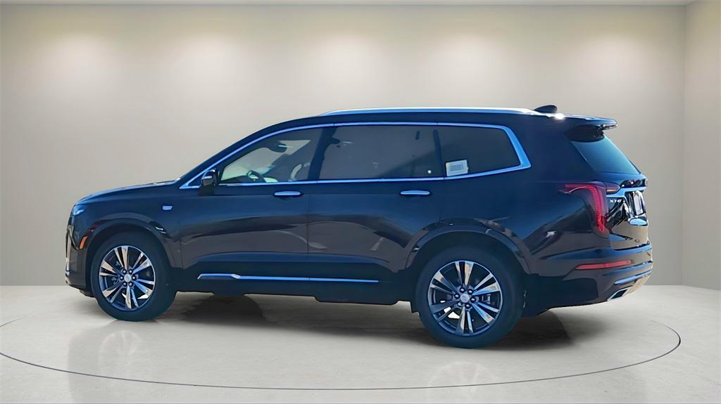 new 2025 Cadillac XT6 car, priced at $60,333