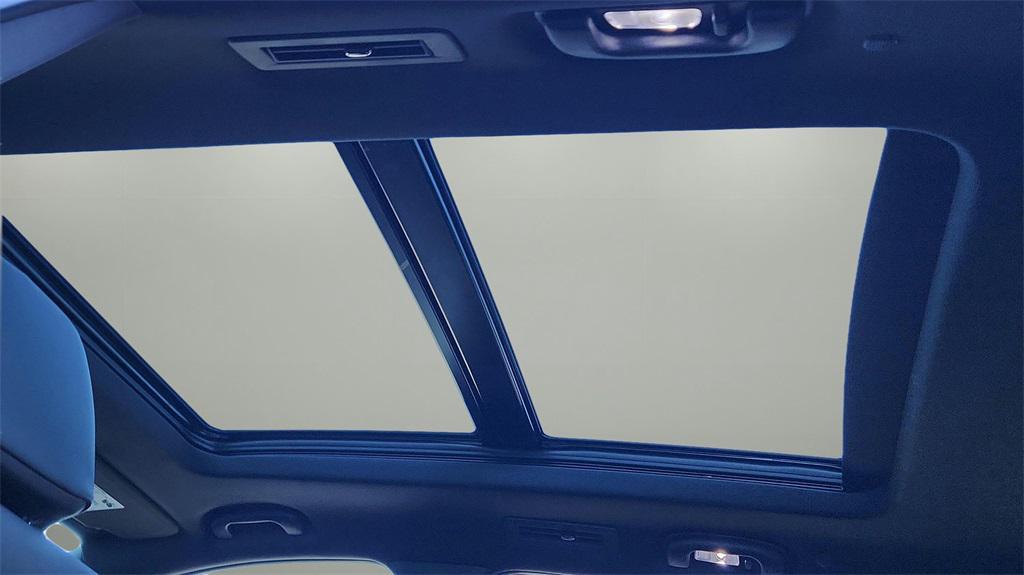 new 2025 Cadillac XT6 car, priced at $60,333