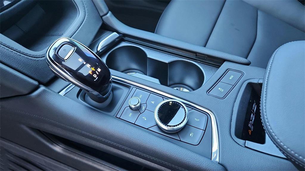 new 2025 Cadillac XT6 car, priced at $60,333