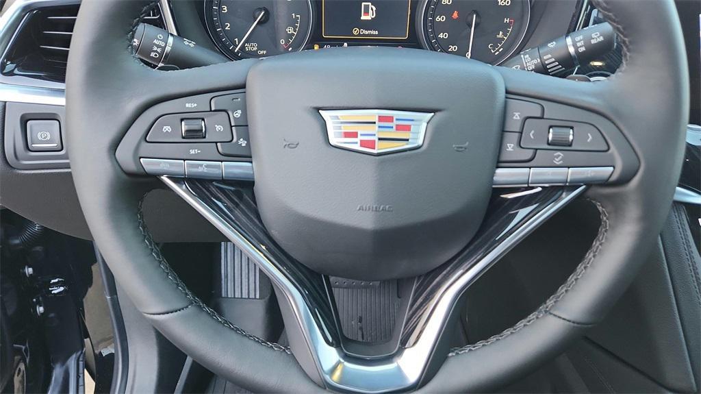 new 2025 Cadillac XT6 car, priced at $60,333