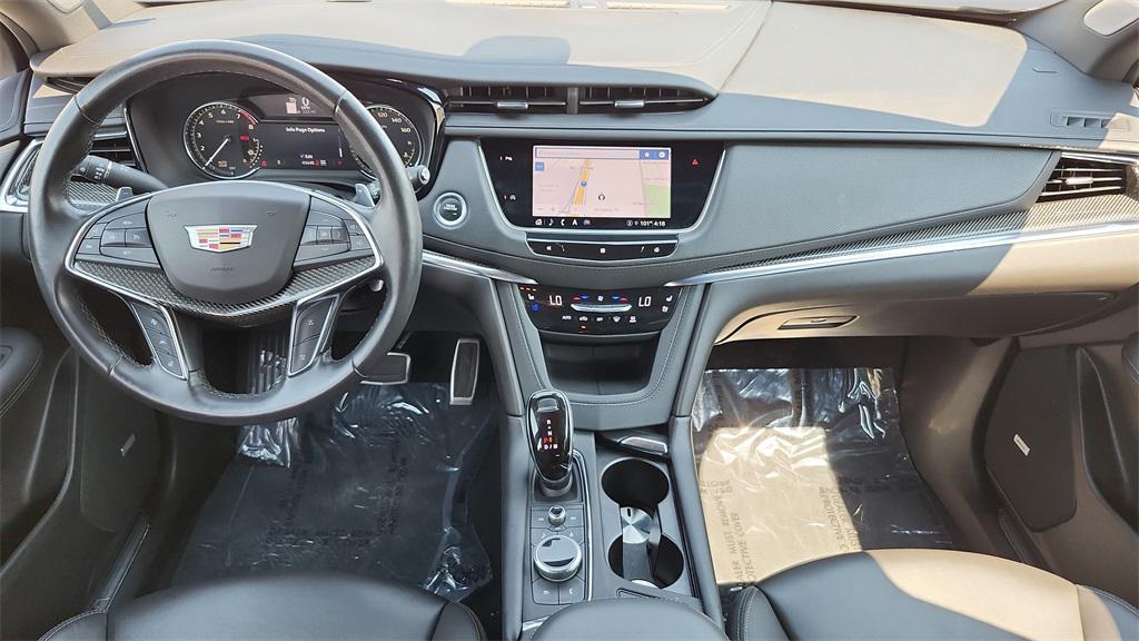 used 2021 Cadillac XT5 car, priced at $28,993