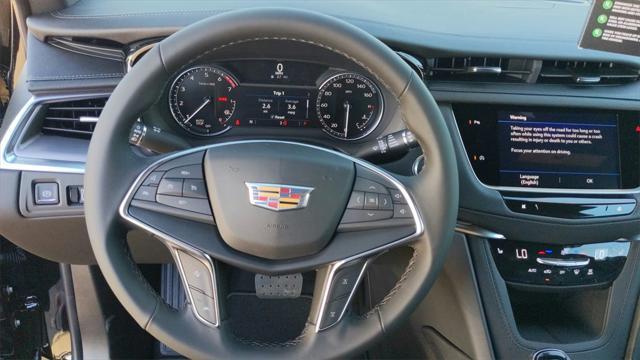 used 2024 Cadillac XT5 car, priced at $37,989