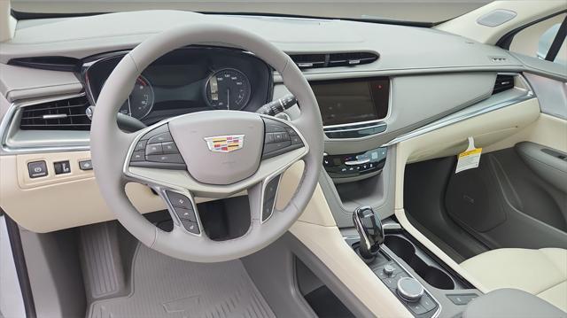 new 2025 Cadillac XT5 car, priced at $57,695
