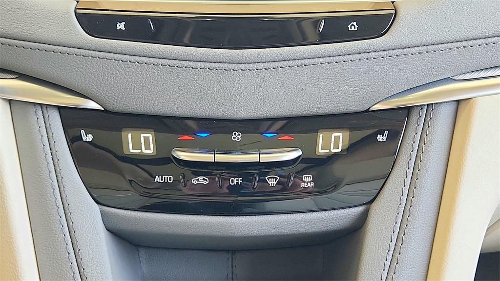 new 2025 Cadillac XT5 car, priced at $56,776