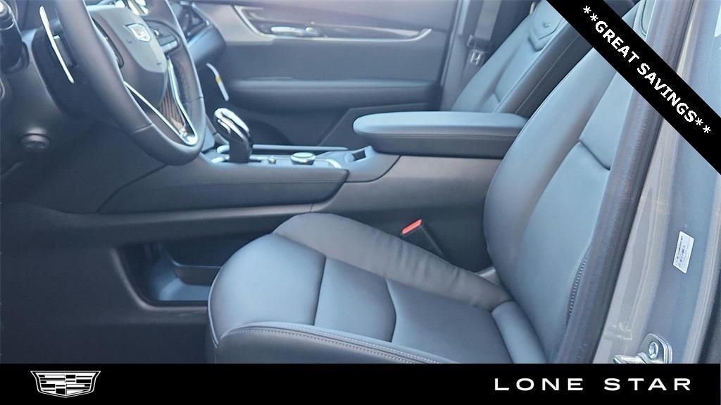 new 2025 Cadillac XT6 car, priced at $60,835