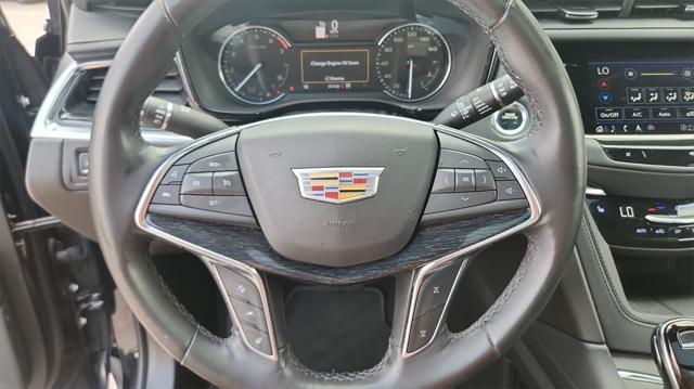 used 2022 Cadillac XT5 car, priced at $34,500