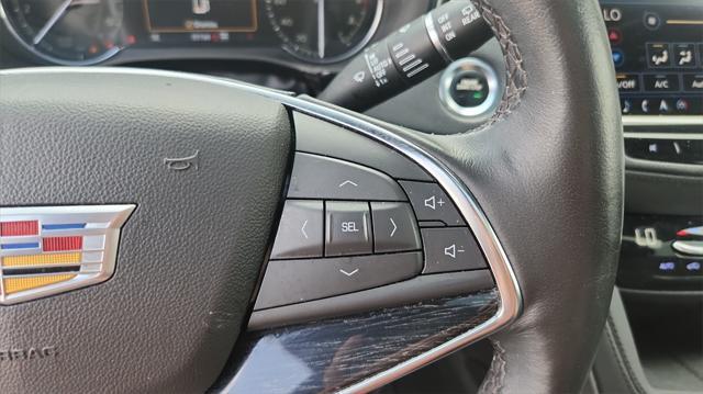 used 2022 Cadillac XT5 car, priced at $34,500
