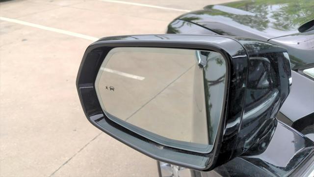 used 2024 Cadillac XT6 car, priced at $52,300