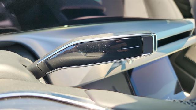 new 2026 Cadillac VISTIQ car, priced at $82,060