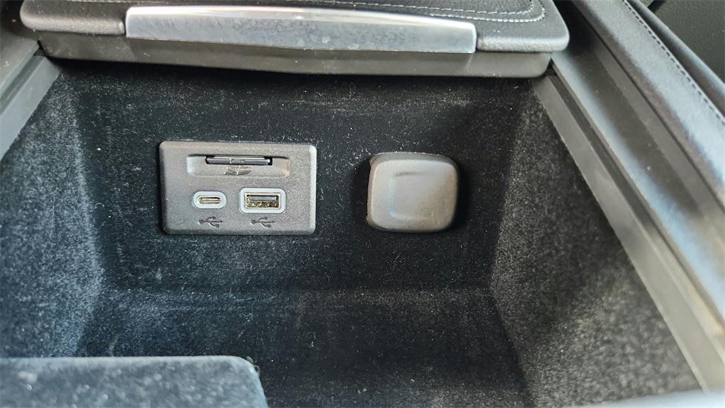 used 2019 Cadillac XT4 car, priced at $23,400