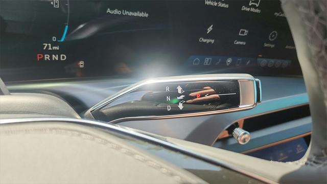 new 2026 Cadillac VISTIQ car, priced at $100,514