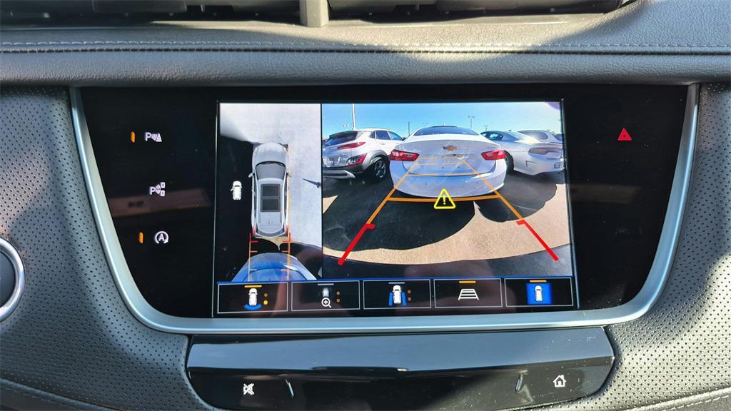 new 2025 Cadillac XT5 car, priced at $55,208