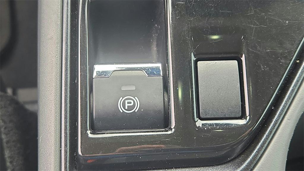 used 2024 Subaru Crosstrek car, priced at $27,500
